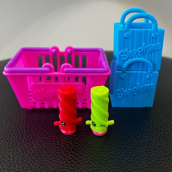 Shopkins Season 1 Miss Twists - Picture 1 of 1